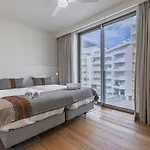 Bayline Xxvi 아파트
